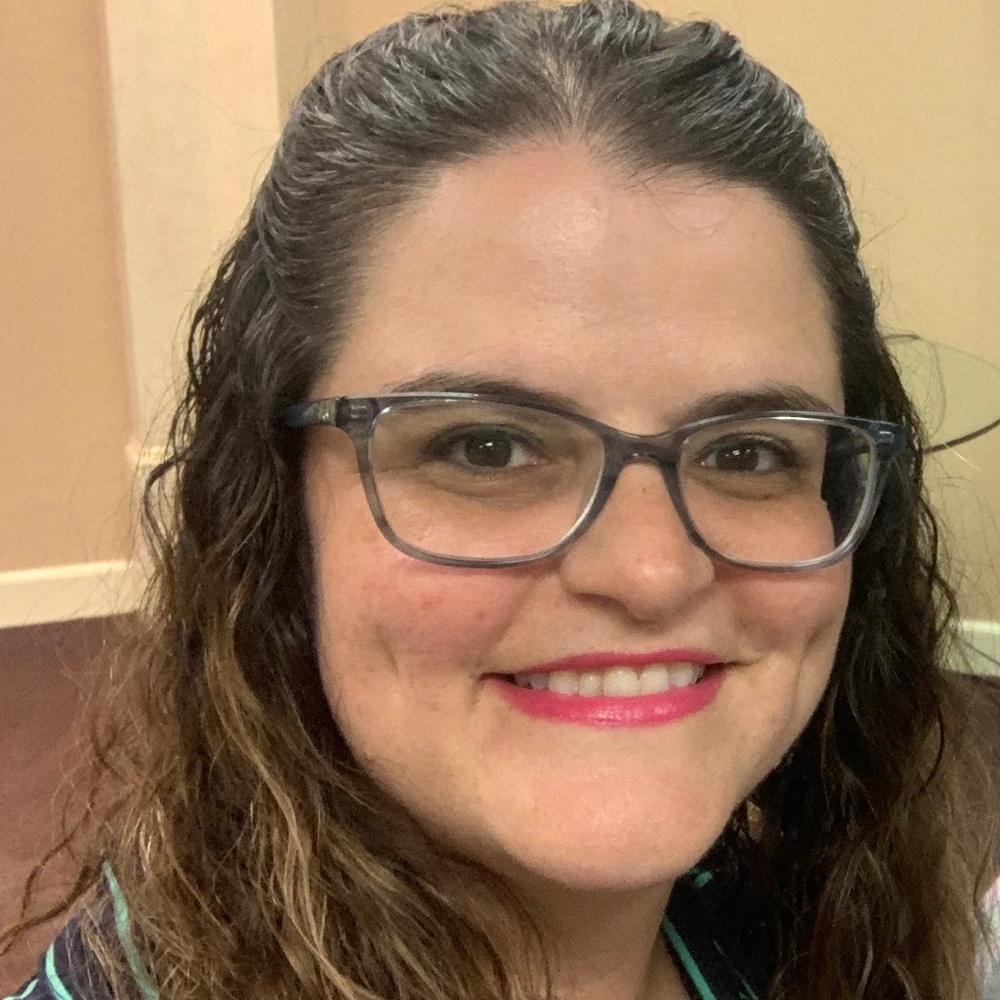 Meet your Posher, Raquel